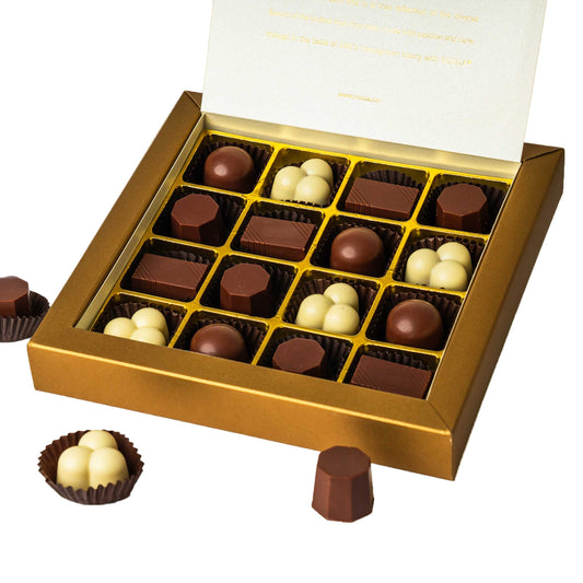 Pearl Ivory Assorted Pralines - Medium