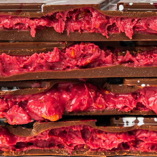 Raspberry Crunch In Milk Chocolate Bar - 125g